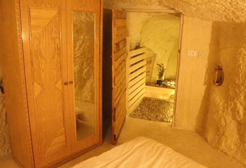 اتاق استاندارد, 7 Caves