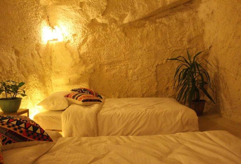 اتاق استاندارد, 7 Caves