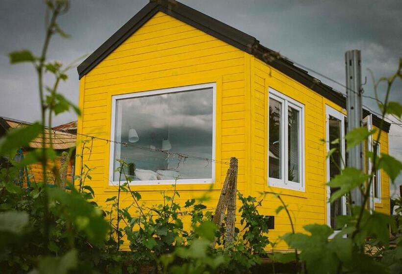 اتاق لوکس, Tiny House In The Vineyard By Gramofon Wine