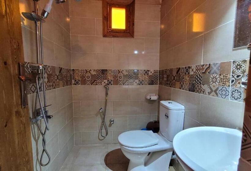کلبه ییلاقی, Cozy And Private Azozer Eco Lodge