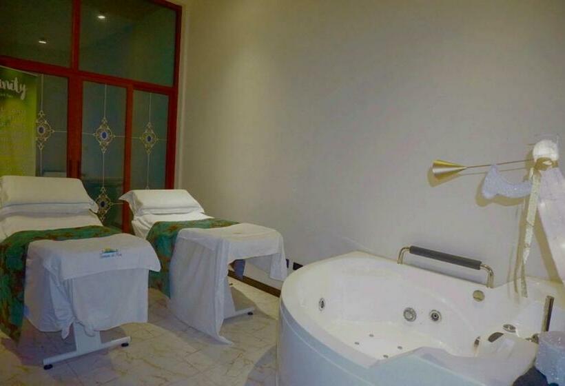 اتاق استاندارد سه نفره, Casa Spa Room With Tub, Spa Services And Turkish Bath
