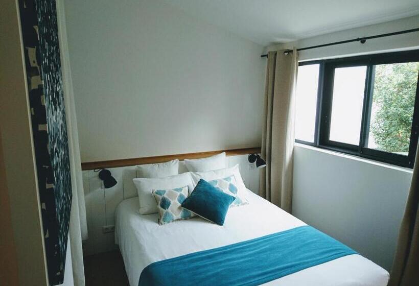 اتاق لوکس, Accostage Hôtel Plage De La Concurrence