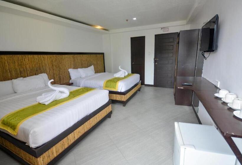 اتاق استاندارد چهار تخته, Bamboo Beach Resort & Restaurant