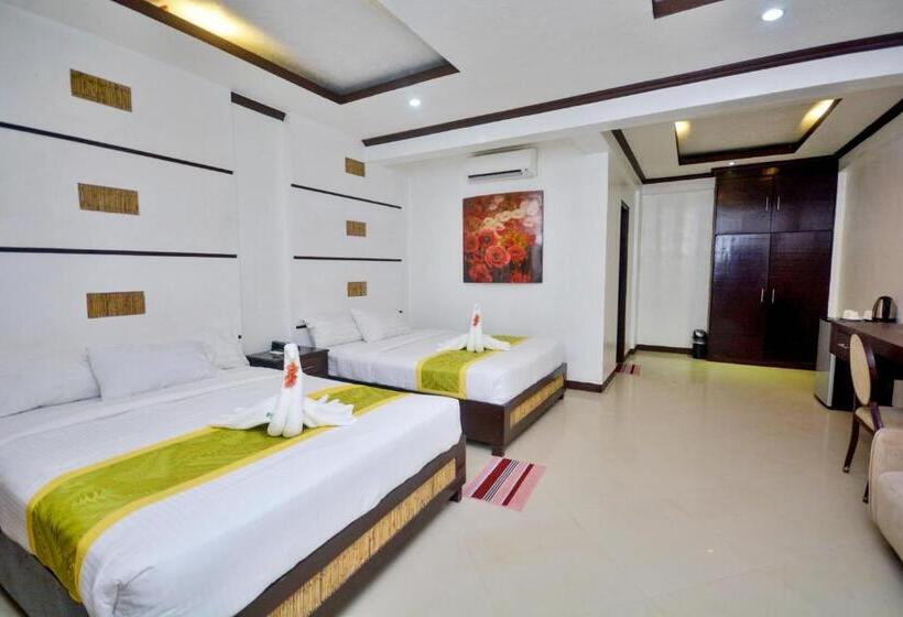 اتاق لوکس, Bamboo Beach Resort & Restaurant