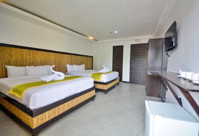 اتاق استاندارد چهار تخته, Bamboo Beach Resort & Restaurant