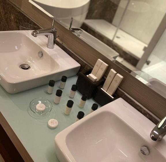 سوییت اجرایی, Borjomi Likani Health & Spa Centre