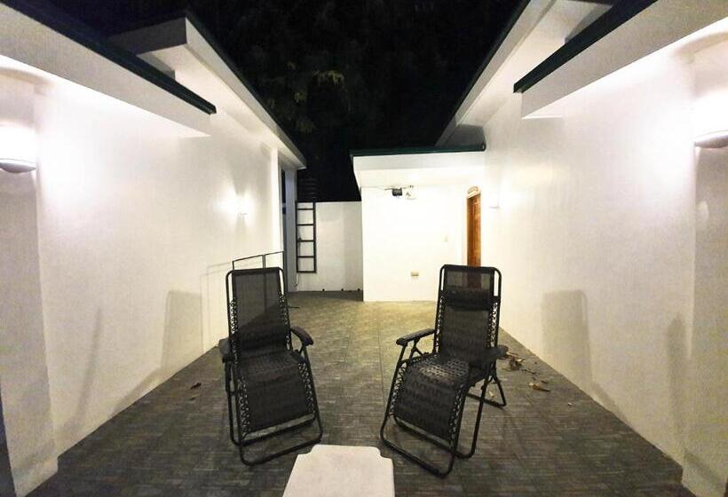 اتاق سوپریور با چشم‌انداز, Cocoloco Beach Resort