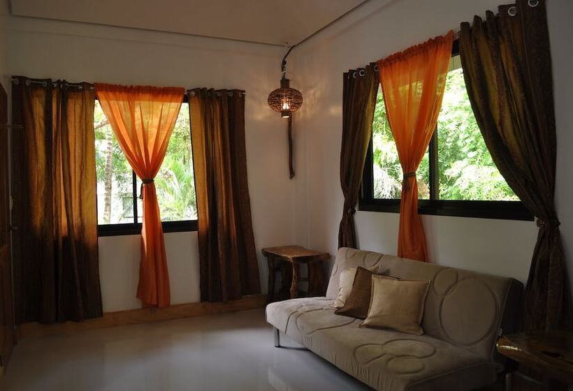 سوئیت جونیور با چشم‌انداز باغ, Cocoloco Beach Resort