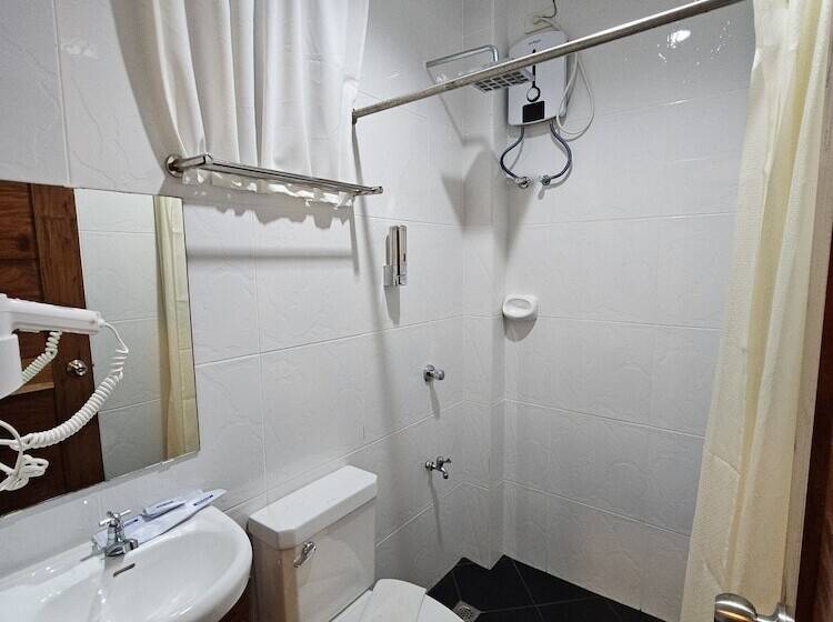 اتاق سوپریور با چشم‌انداز, Cocoloco Beach Resort