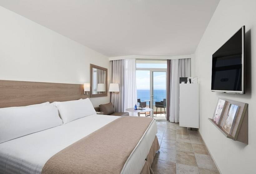 Standardzimmer mit Verbindungstür und Meerblick, Meliá Calviá Beach