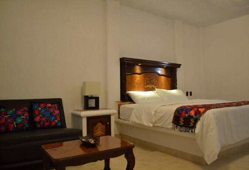 Junior Suite, Teotihuacan