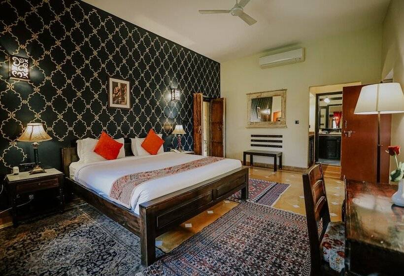 Deluxe Room, The Gulaal