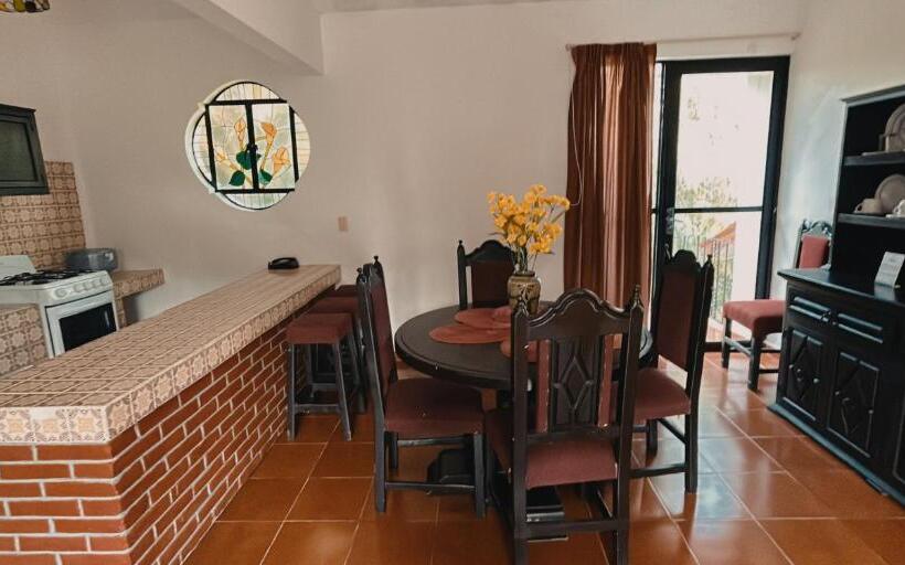 2 Bedroom Apartment, Villas De La Montana