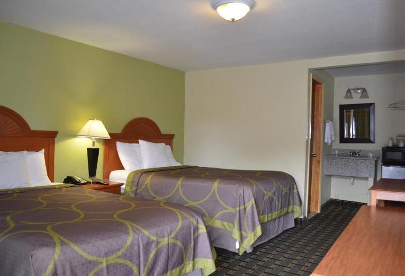 غرفه قياسيه سريرين مزدوجين, Budget Inn Williamsville