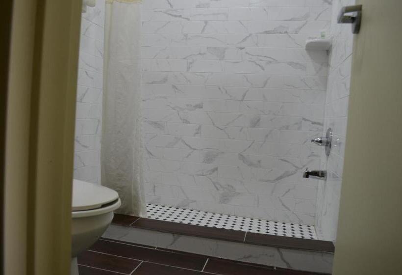 اتاق استاندارد با 2 تخت دوبل, Budget Inn Williamsville