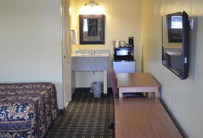 غرفه قياسيه سريرين مزدوجين, Budget Inn Williamsville