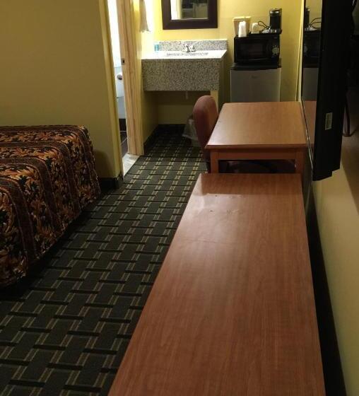 اتاق استاندارد با 2 تخت دوبل, Budget Inn Williamsville