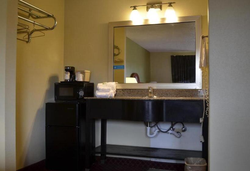 اتاق استاندارد با تخت بزرگ, Budget Inn Williamsville