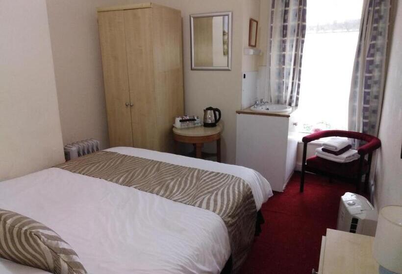 Economy Kamer, Tuxford House