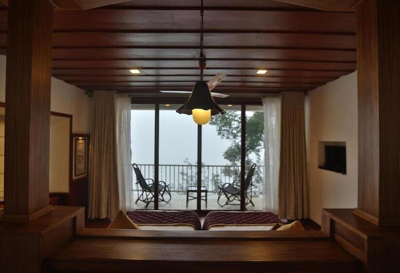 Classic Room, Spicetree Munnar