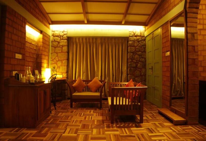 ویلای یک اتاق خوابه با استخر شنا, Spicetree Munnar