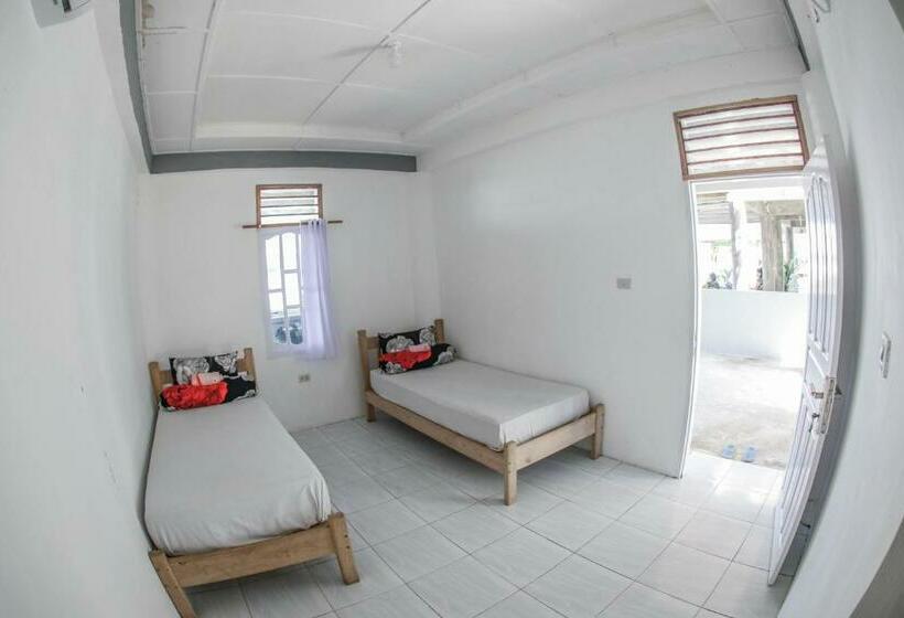 اتاق استاندارد با چشم‌انداز دریا, Nias Surf Stay