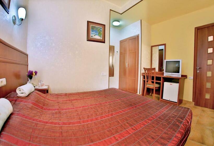 اتاق اکونومی, Hostel Jupiter
