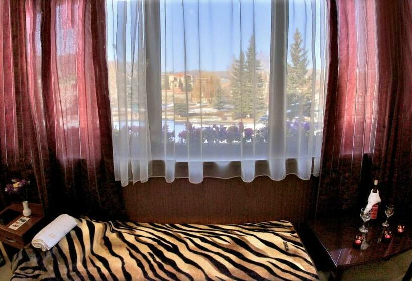 اتاق استاندارد چهار تخته, Hostel Jupiter