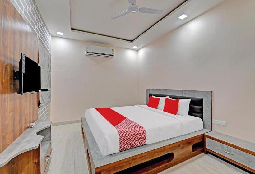 豪华三人间, Super Hotel O The Castle Home Stay Inn