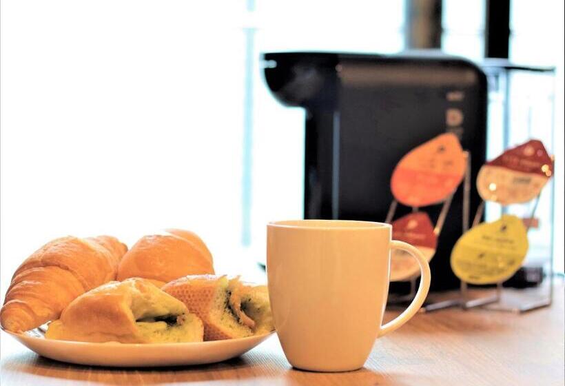 اتاق لوکس چهار تخته, Takuto Hotel Osaka Shinsaibashi