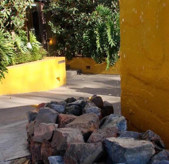 سوئیت مستر, Casa En El Campo