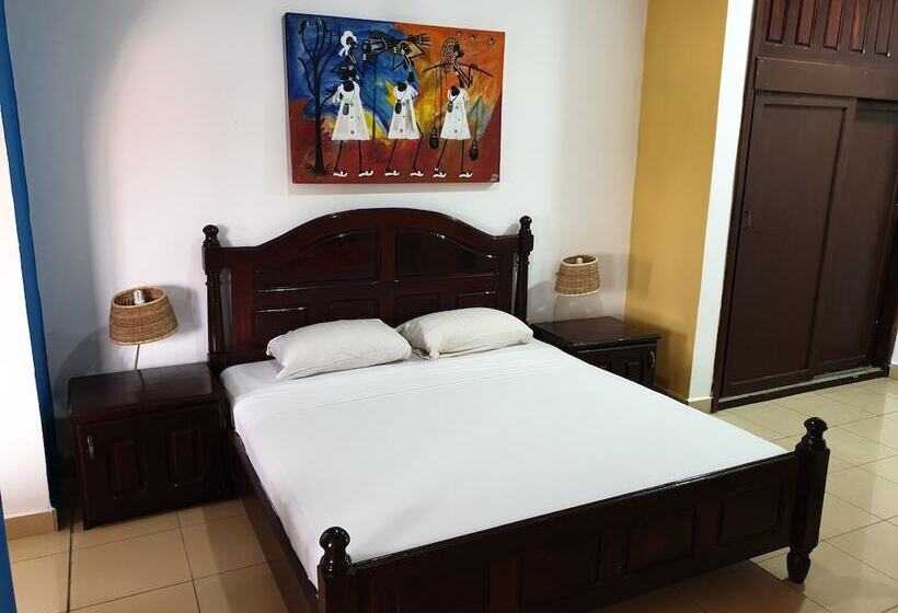 سوییت لوکس, Djeliba Resort