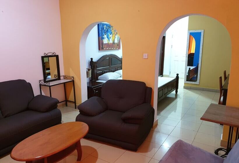 سوییت لوکس, Djeliba Resort