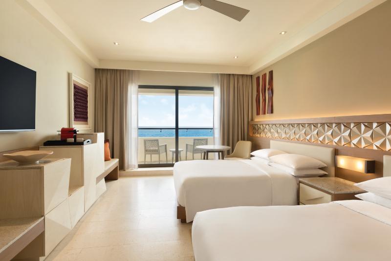 클럽 룸 킹침대, Hyatt Ziva Cancun