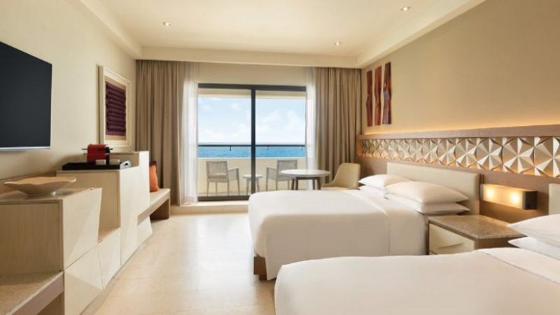 클럽 룸 킹침대, Hyatt Ziva Cancun