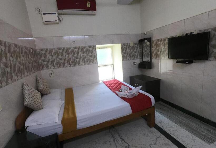 اتاق استاندارد یک نفره, Just Guest House, Chennai Airport