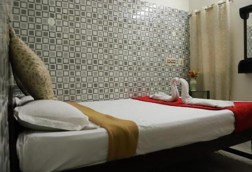 اتاق استاندارد یک نفره, Just Guest House, Chennai Airport