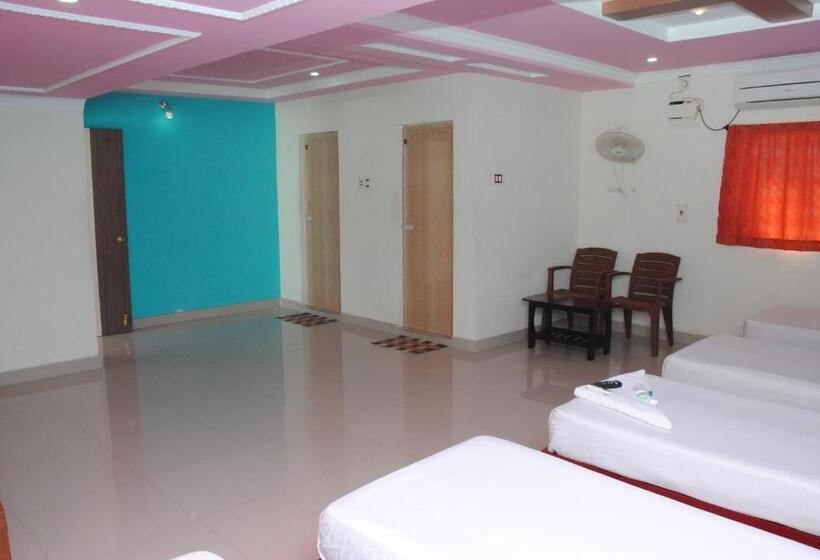 اتاق خانوادگی, Just Guest House, Chennai Airport