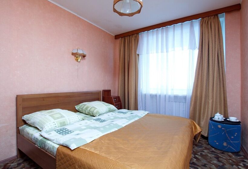 اتاق استاندارد, Repinskaya