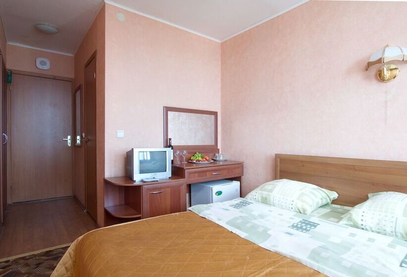 اتاق استاندارد, Repinskaya