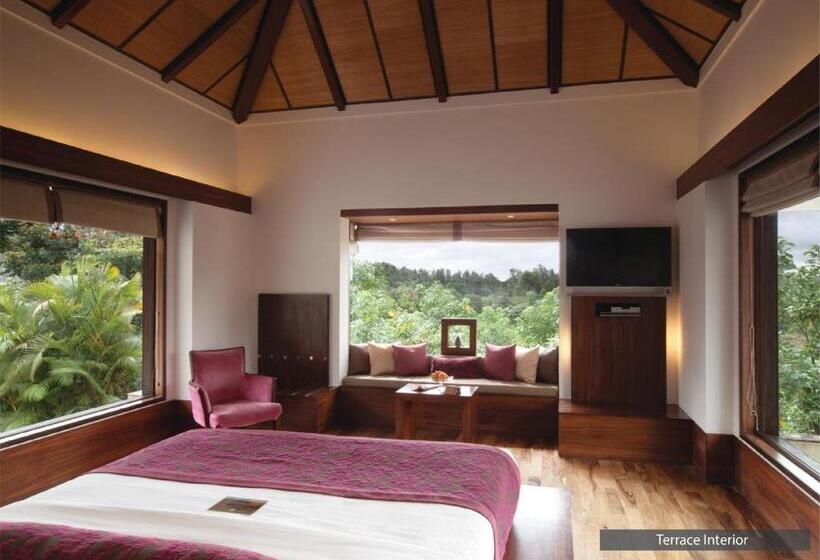 اتاق استاندارد با تراس, The Serai Chickmagalur