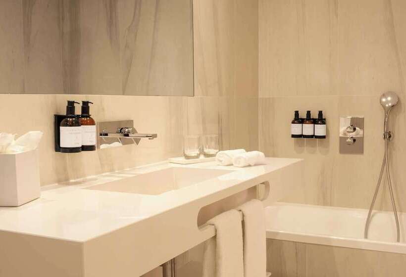 سوئیت جونیور با چشم‌انداز, Tivoli Portopiccolo Sistiana Wellness Resort & Spa