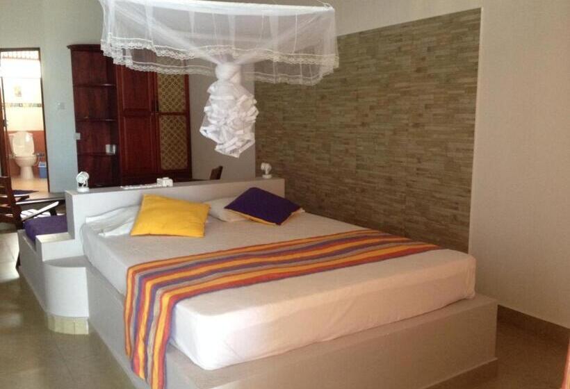 اتاق استاندارد سه نفره, Ypsylon Tourist Resort
