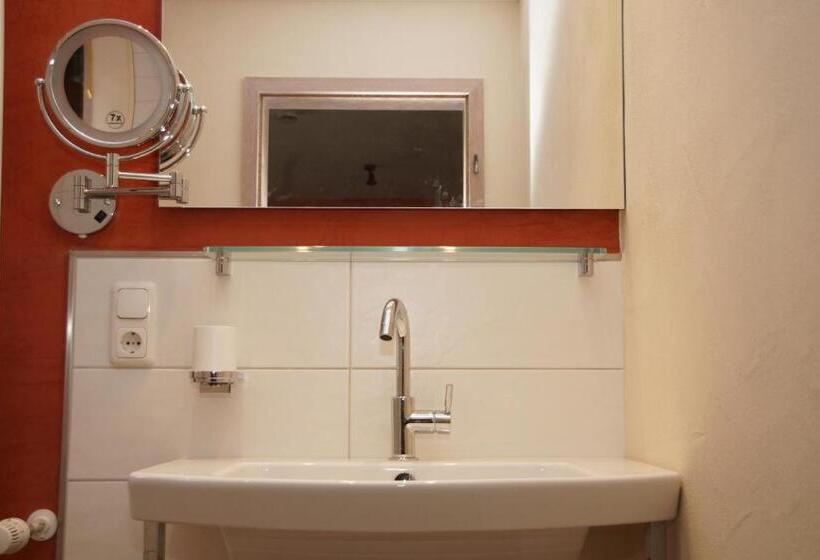 اتاق استاندارد با بالکن, Landhotel Panorama