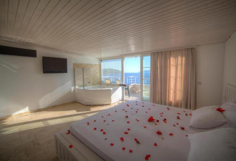 Suite Sea View, Nur