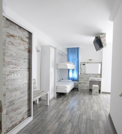 Standard Triple Room, Nur