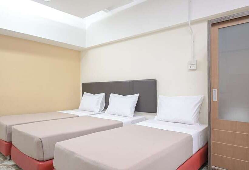 اتاق استاندارد سه نفره, Ac Habitat Bangkok