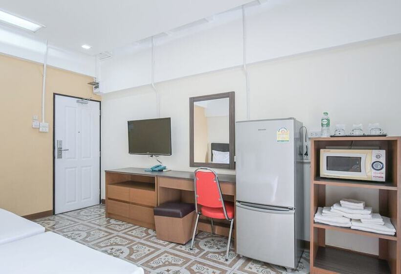 اتاق سوپریور سه تخته, Ac Habitat Bangkok