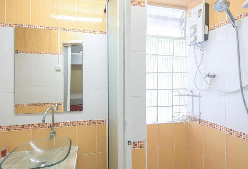 اتاق استاندارد سه نفره, Ac Habitat Bangkok