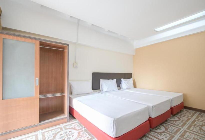 اتاق استاندارد سه نفره, Ac Habitat Bangkok